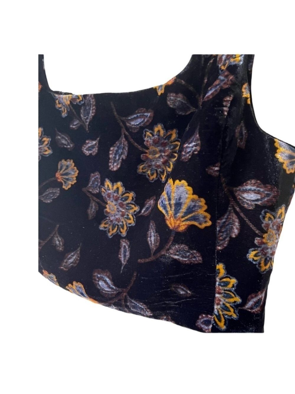 Rachel Zoe Black Velvet Floral Smocked Back Crop Tank Top NWT Size 8 - Picture 5 of 8